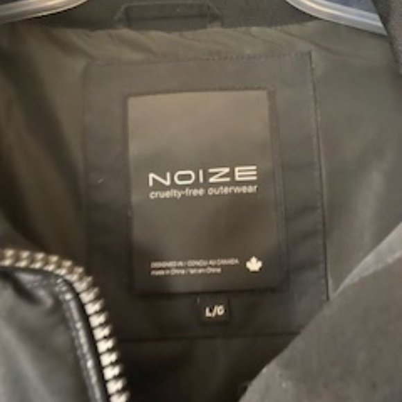 WOMENS (L) NOIZE cruelty-free outerwear Coat  Black with  FAUX Fur trimmed Hood - Picture 7 of 7